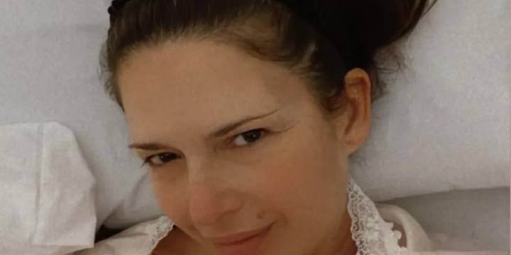 Isabel Macedo tuvo una caída mientras bañaba a su hija