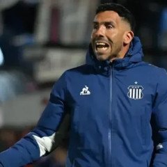 Messi presente en la despedida de Tévez