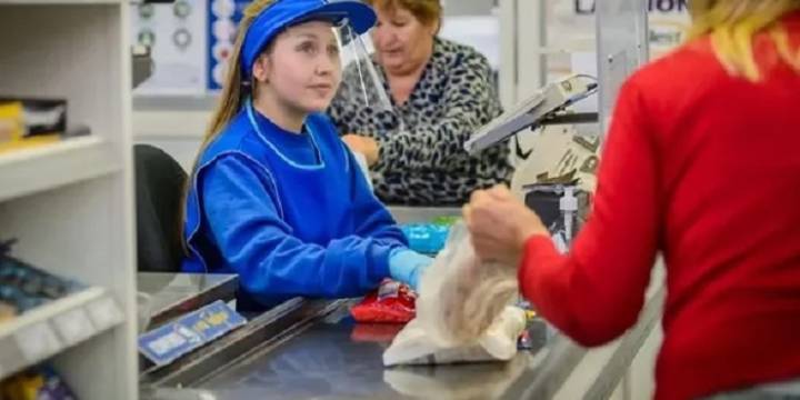 Paritarias: Comercio acordó un aumento de 5,4%  
