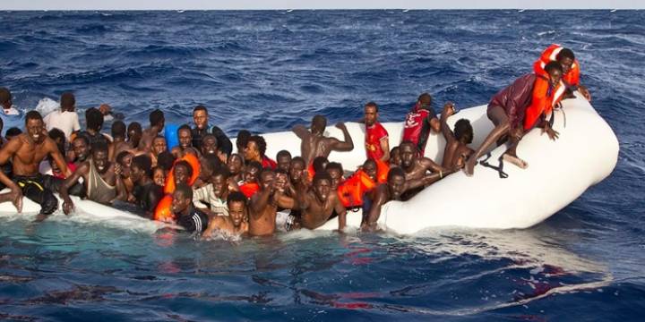 45 inmigrantes mueren tras naufragio en el Mediterráneo