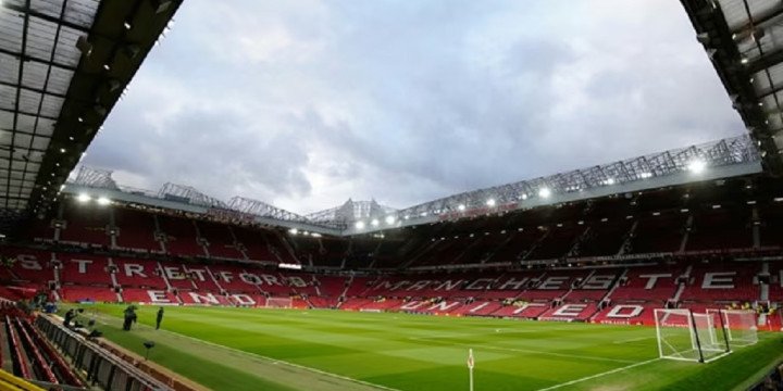 Manchester United profundiza su crisis financiera
