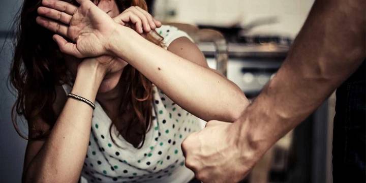 Rosario de Lerma: Imputado por golpear a su pareja en la calle