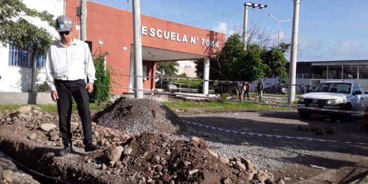 Aguas del Norte supervisó obras en la Escuela Éfeta