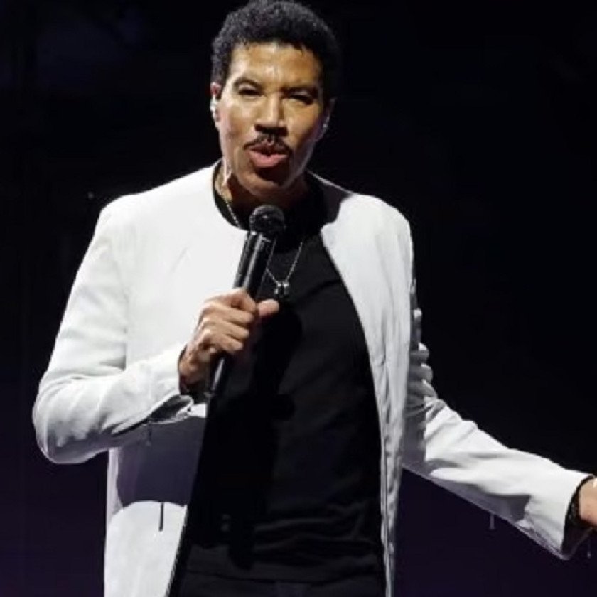 Lionel Richie fue internado nuevamente