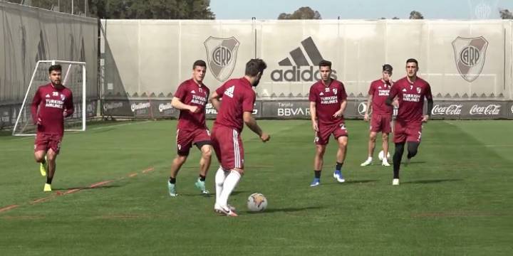 River con una fuerte presión para enfrentar a Perú a las 21