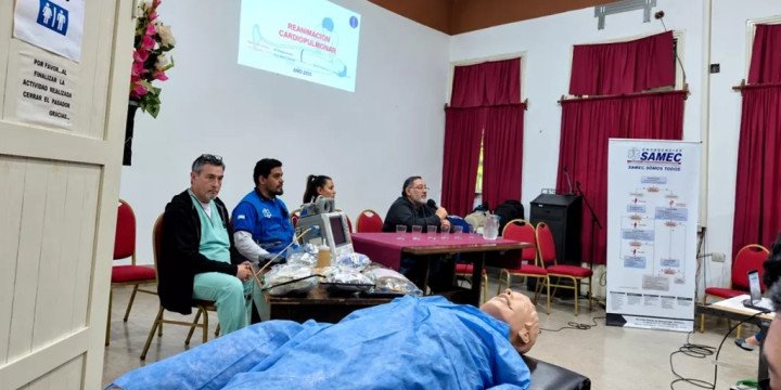 El SAMEC capacitó en RCP en Güemes