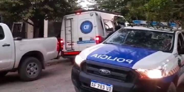 Investigan las causas del asesinato de una mujer en Bº Solidaridad