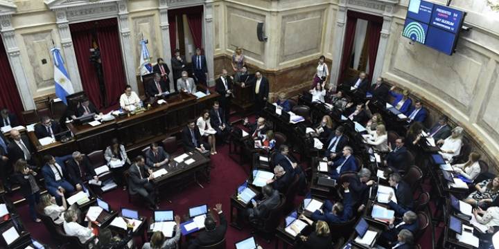 Siguen las negociaciones por las autoridades del Congreso