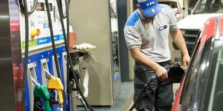 YPF también aumentó el precio de sus combustibles un 3.8%