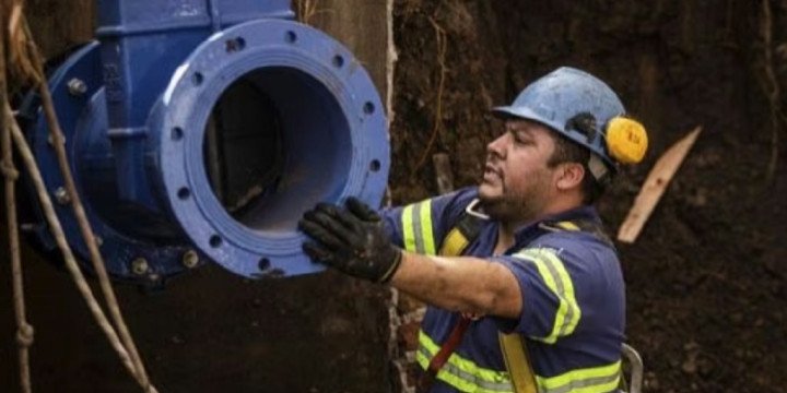 AySA: irregularidades en la privatización 