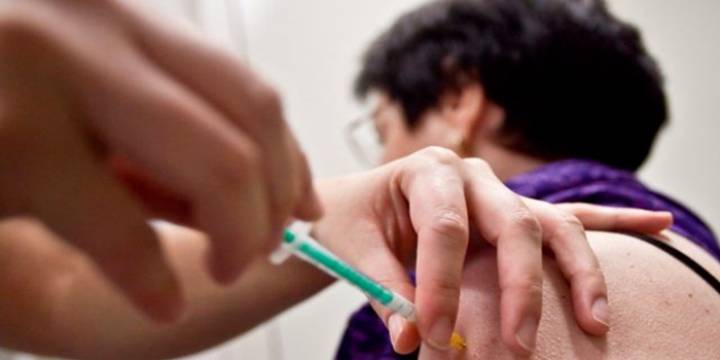 Vacunan contra el neumococo a la población objetivo