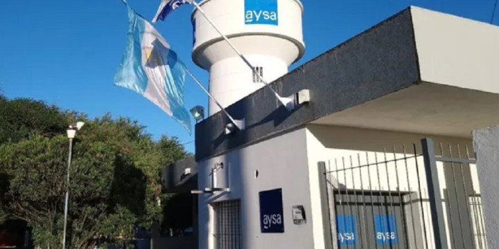 La Justicia frenó la privatización de AySA 