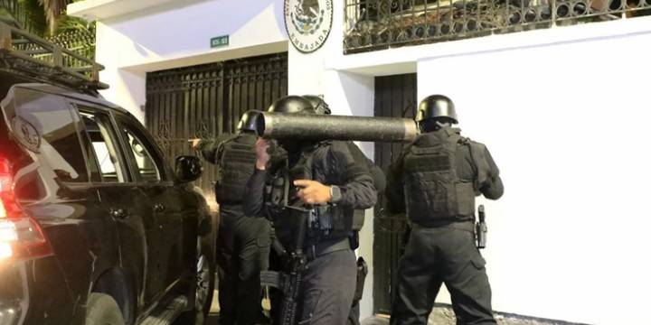 La OEA condenó la irrupción en la embajada de México