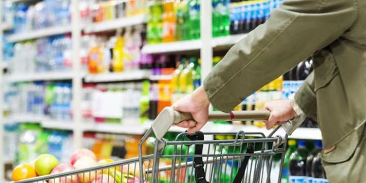El consumo en supermercados acumula 15 meses de caída
