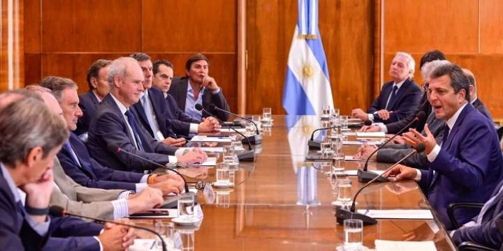 El Gobierno convocó a diversos sectores económicos 