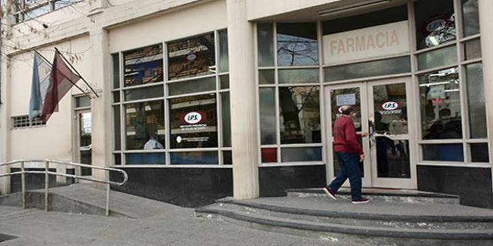 La Farmacia del IPS atiene con servicio de guardia